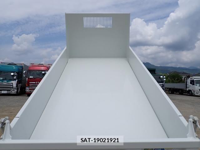 Mitsubishi CANTER 2026-04 8244772-6
