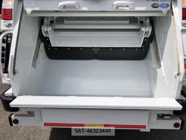 Mitsubishi CANTER 2026-03 8244768-12