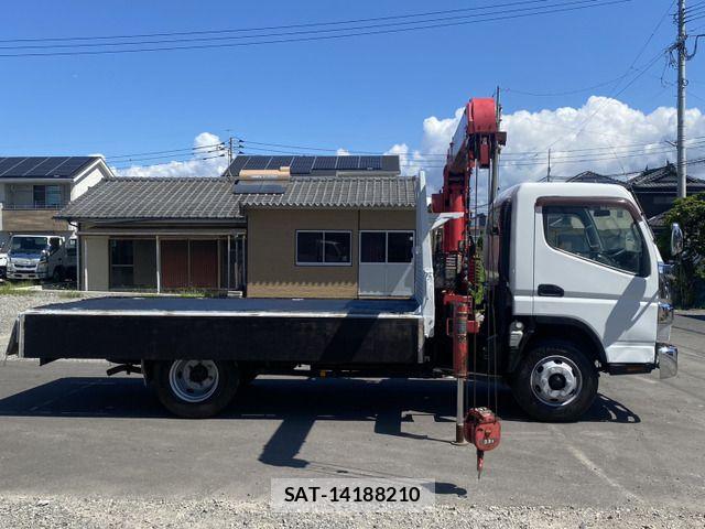 Mitsubishi CANTER 2012-09 8244779-19