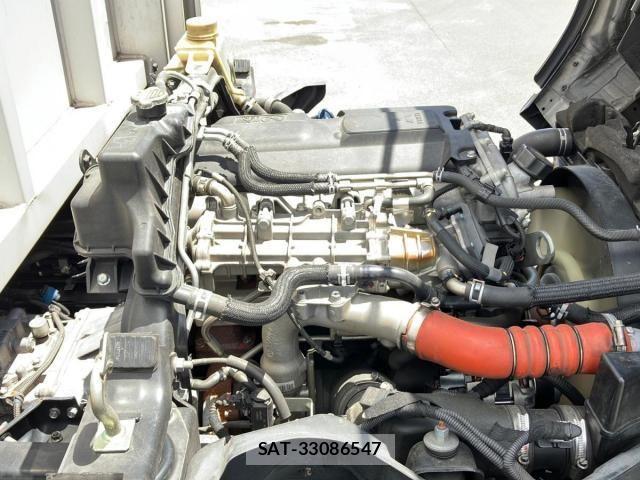 Mitsubishi CANTER 2019-02 8244777-16