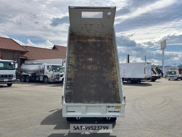 Mitsubishi CANTER 2017-05 8244776-9