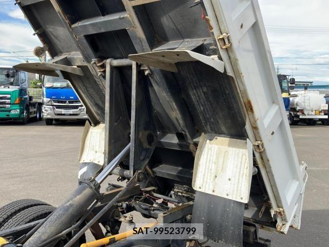 Mitsubishi CANTER 2017-05 8244776-12