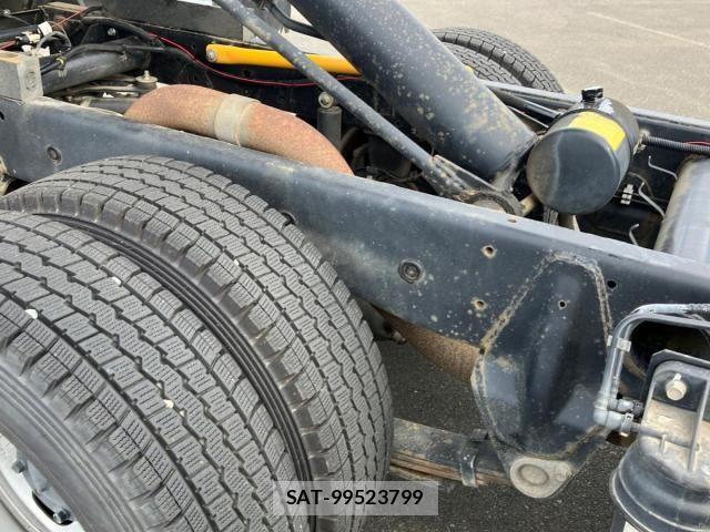 Mitsubishi CANTER 2017-05 8244776-14