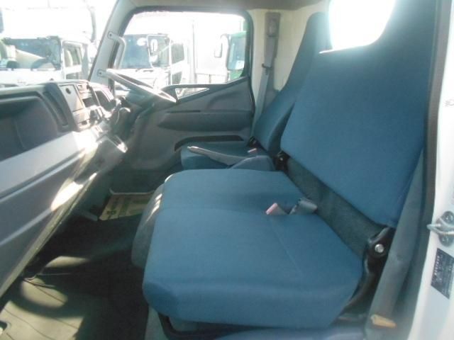 Mitsubishi CANTER 2013-04 8311063-17