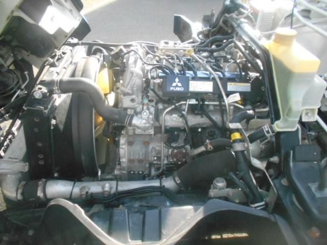 Mitsubishi CANTER 2013-04 8311063-18
