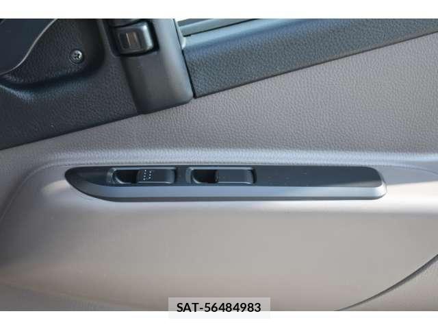Mitsubishi CANTER 2026-04 8313572-9