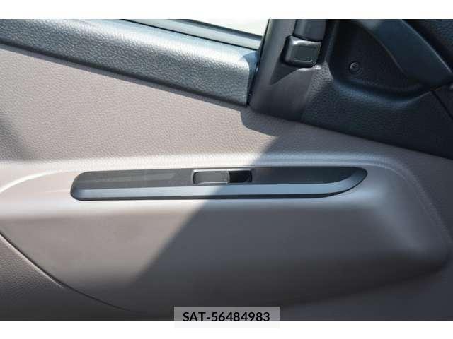 Mitsubishi CANTER 2026-04 8313572-25
