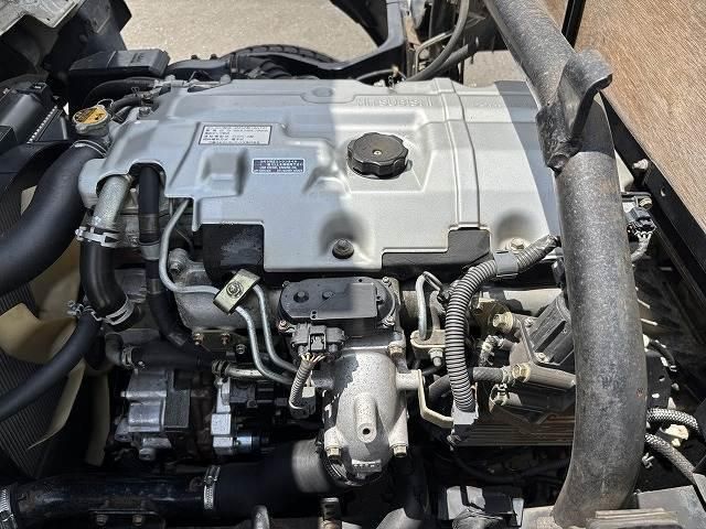 Mitsubishi CANTER 2006-08 8311067-16