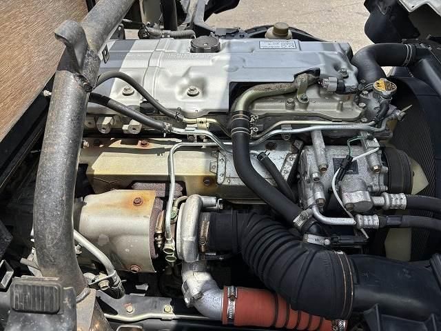 Mitsubishi CANTER 2006-08 8311067-17