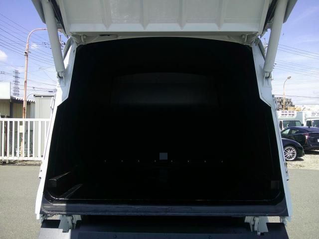 Mitsubishi CANTER 2026-03 8311054-12