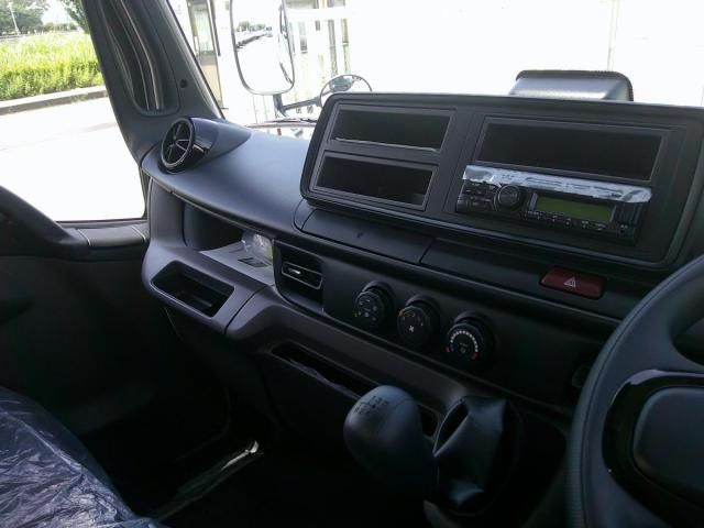 Mitsubishi CANTER 2026-03 8311054-19