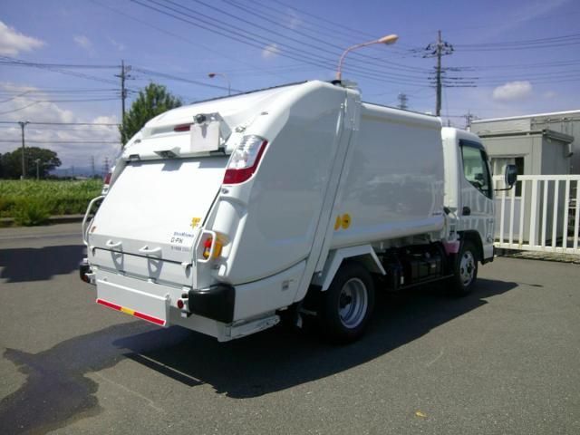 Mitsubishi CANTER 2026-03 8311054-4