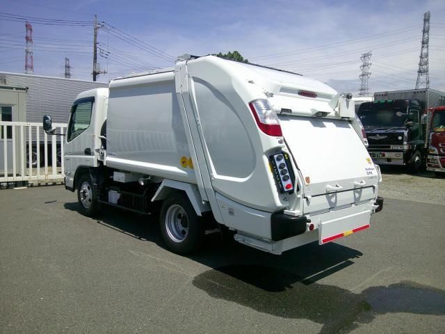 Mitsubishi CANTER 2026-03 8311054-6