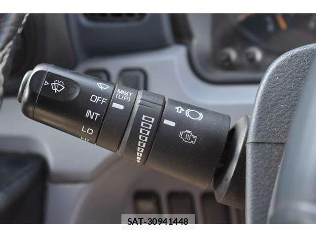 Mitsubishi CANTER 2011-08 8313584-13