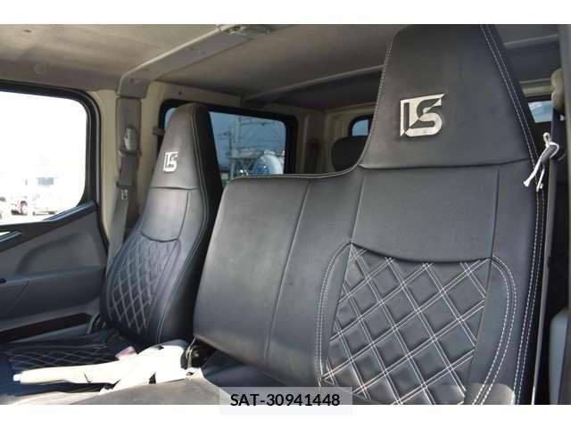 Mitsubishi CANTER 2011-08 8313584-24