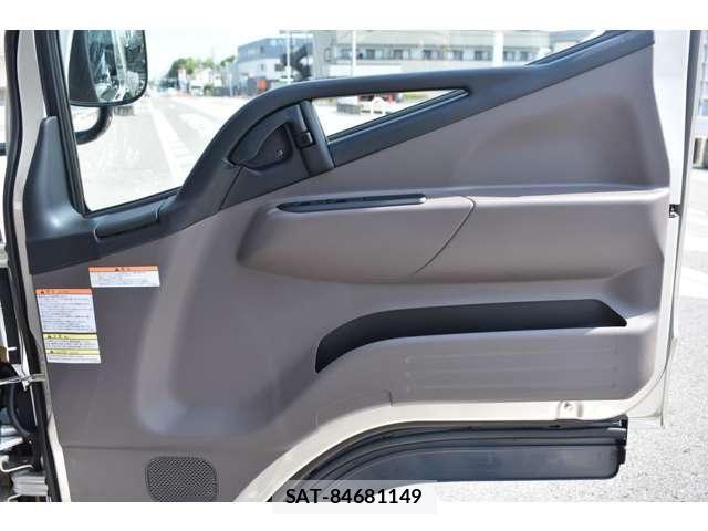 Mitsubishi CANTER 2026-04 8313578-8