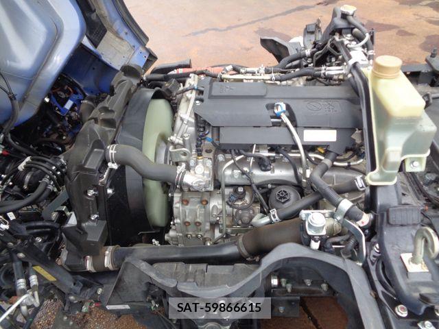 Mitsubishi CANTER 2022-11 8313579-27
