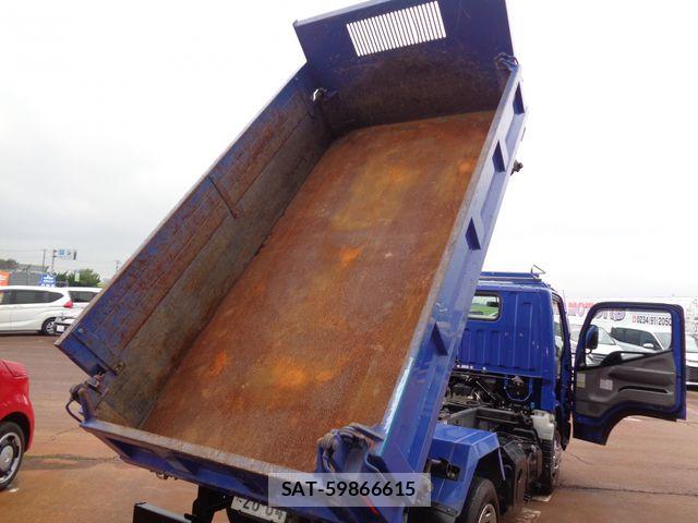 Mitsubishi CANTER 2022-11 8313579-8