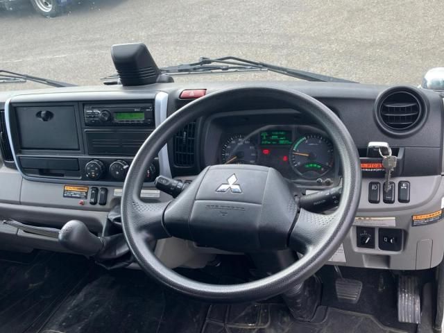 Mitsubishi CANTER 2022-06 8311060-20