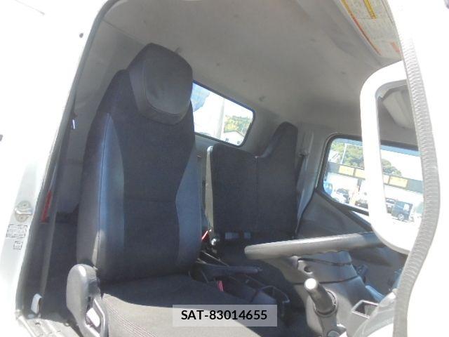Mitsubishi CANTER 2019-07 8313577-7