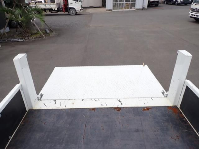 Mitsubishi CANTER 2025-03 8311062-21