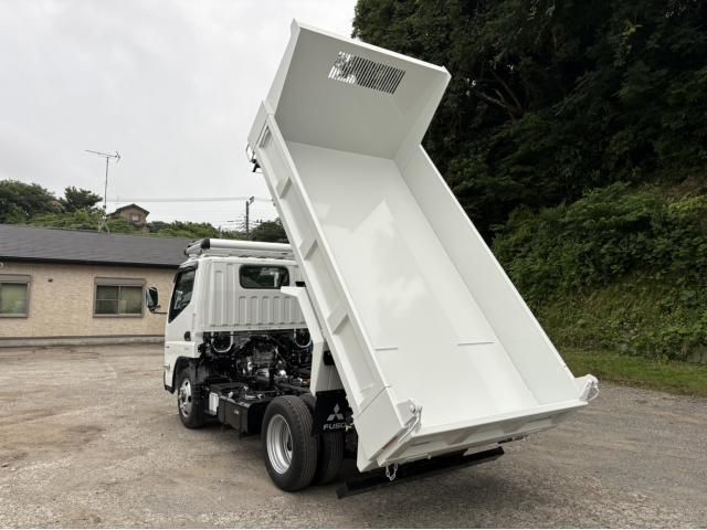 Mitsubishi CANTER 2026-01 8311059-9