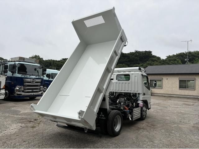 Mitsubishi CANTER 2026-01 8311059-11