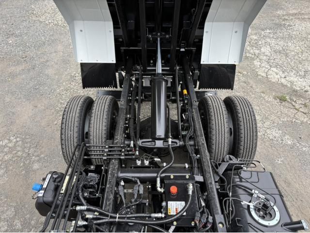 Mitsubishi CANTER 2026-01 8311059-14