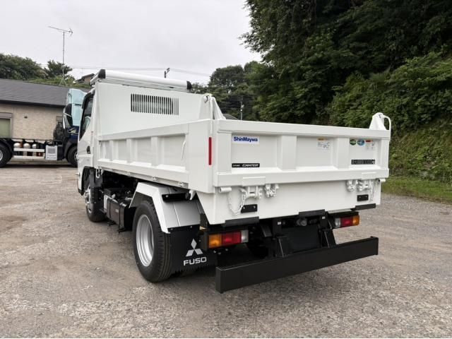 Mitsubishi CANTER 2026-01 8311059-1