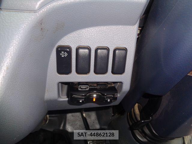 Mitsubishi CANTER 2015-06 8313581-13