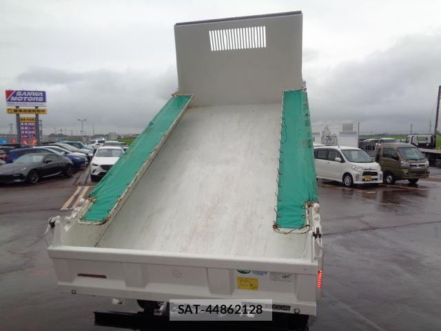 Mitsubishi CANTER 2015-06 8313581-20