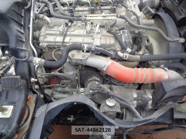 Mitsubishi CANTER 2015-06 8313581-24