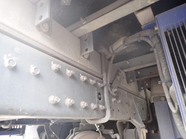 Mitsubishi CANTER 2017-02 8311065-11