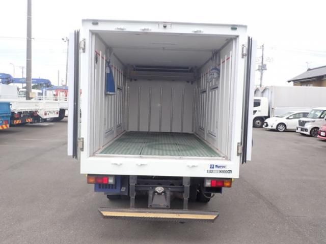 Mitsubishi CANTER 2017-02 8311065-19
