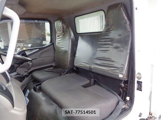 Mitsubishi CANTER 2019-08 8313582-10