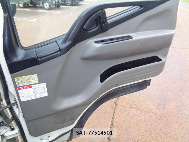 Mitsubishi CANTER 2019-08 8313582-14
