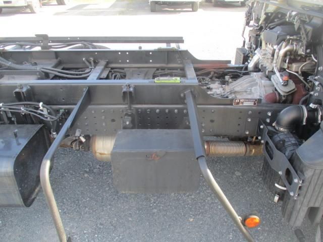 Mitsubishi CANTER 2021-02 8311064-17