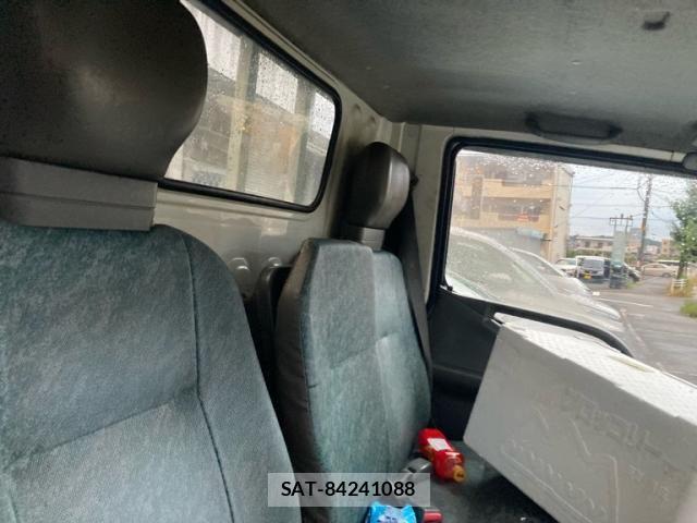 Mitsubishi CANTER 2002-04 8313585-13