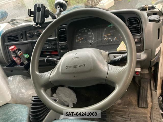 Mitsubishi CANTER 2002-04 8313585-19