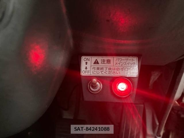 Mitsubishi CANTER 2002-04 8313585-26