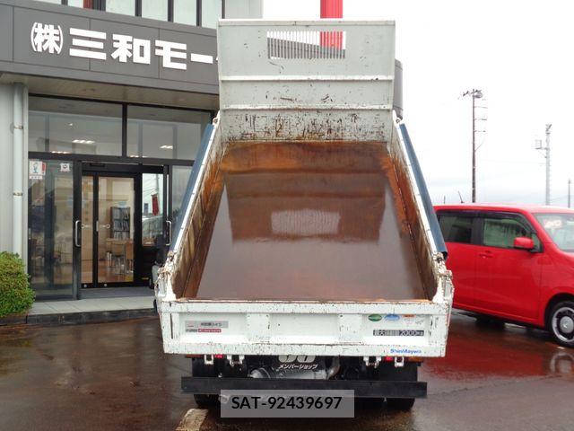 Mitsubishi CANTER 2019-08 8313580-17