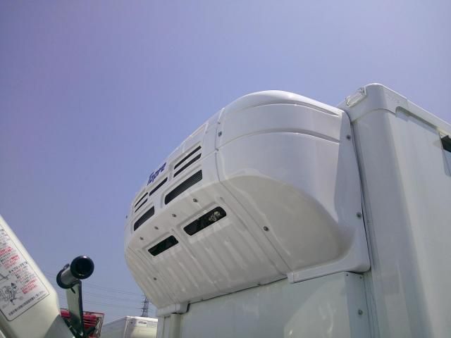 Mitsubishi CANTER 2026-03 8311057-11