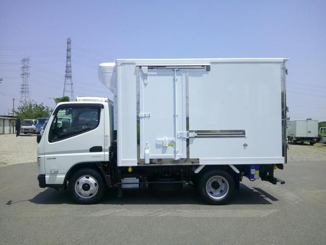 Mitsubishi CANTER 2026-03 8311057-7