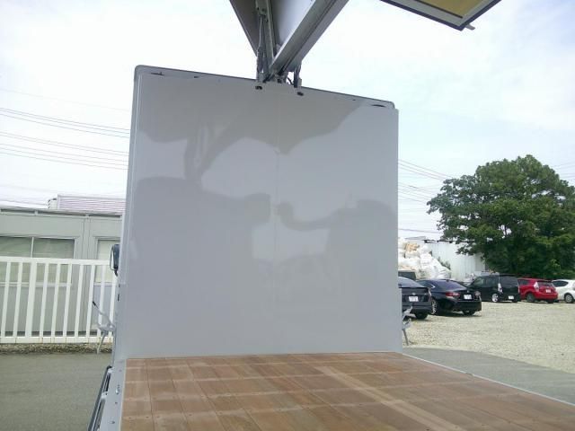 Mitsubishi CANTER 2026-03 8311056-13