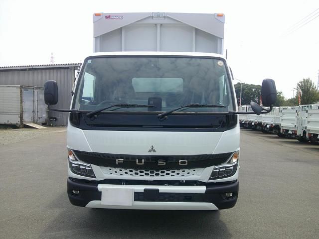 Mitsubishi CANTER 2026-03 8311056-1