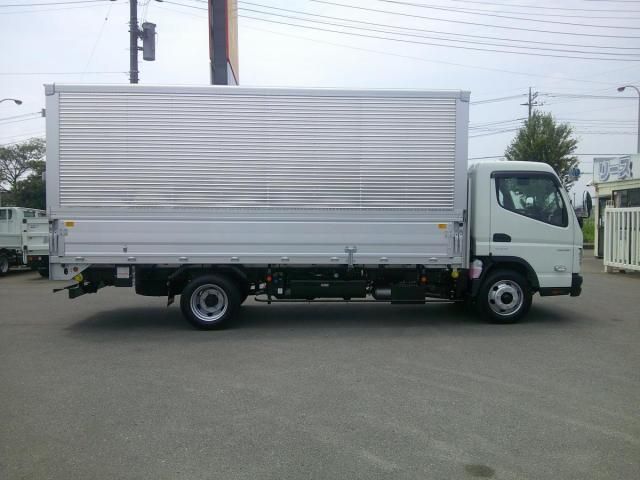Mitsubishi CANTER 2026-03 8311056-3