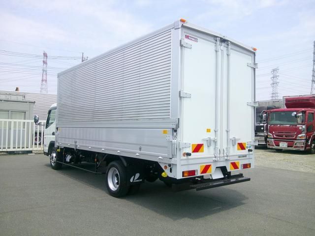Mitsubishi CANTER 2026-03 8311056-6