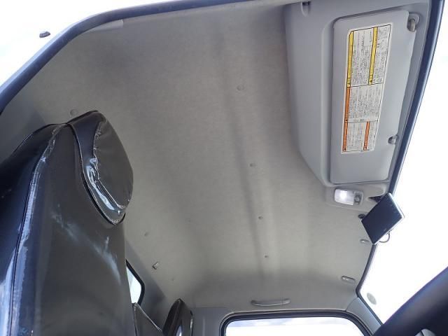 Mitsubishi CANTER 2019-07 8331840-13