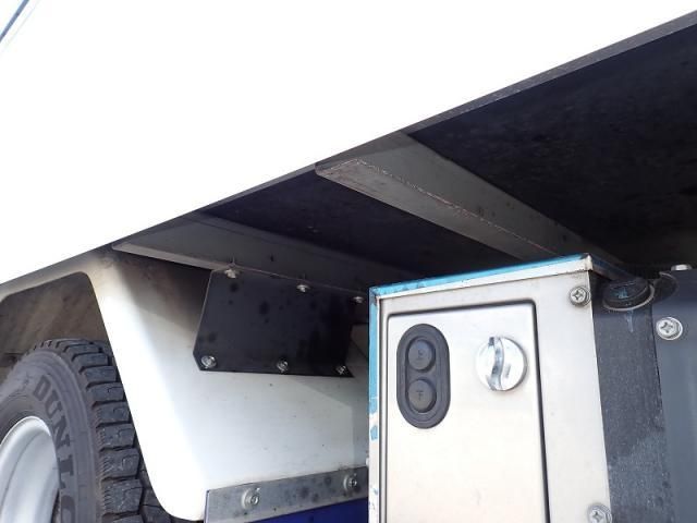 Mitsubishi CANTER 2019-07 8331840-20