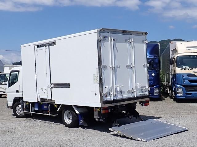 Mitsubishi CANTER 2019-07 8331840-3